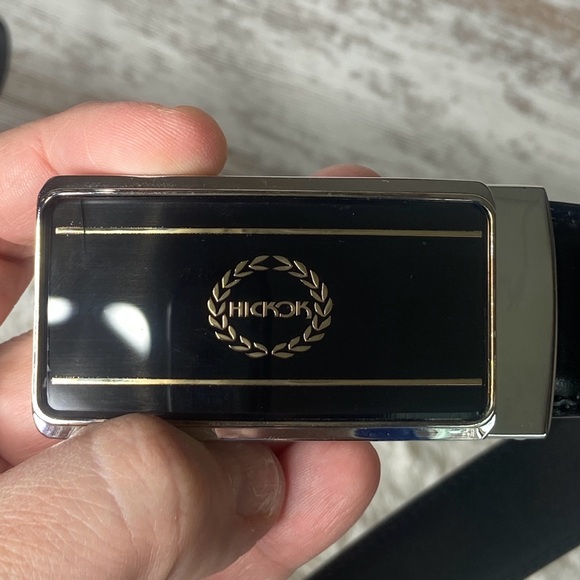 Hickok black leather belt and buckle Sz 36-42 gorgeous buckle EUC - Picture 6 of 11